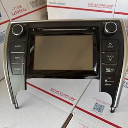 2015 Toyota Camry radio.