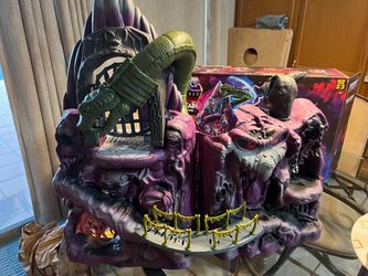 2023 Mattel MASTERS OF THE UNIVERSE Origins Snake 🐍 Mountain complete with box MOTU $180 firm