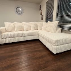 NEW IVORY SECTIONAL SOFA WITH FREE DELIVERY – PAY UPON DELIVERY