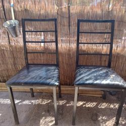 2 Chairs Metal