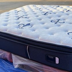 🔥🔥STEARNS & FOSTER KING SIZE MATTRESS 🔥🔥