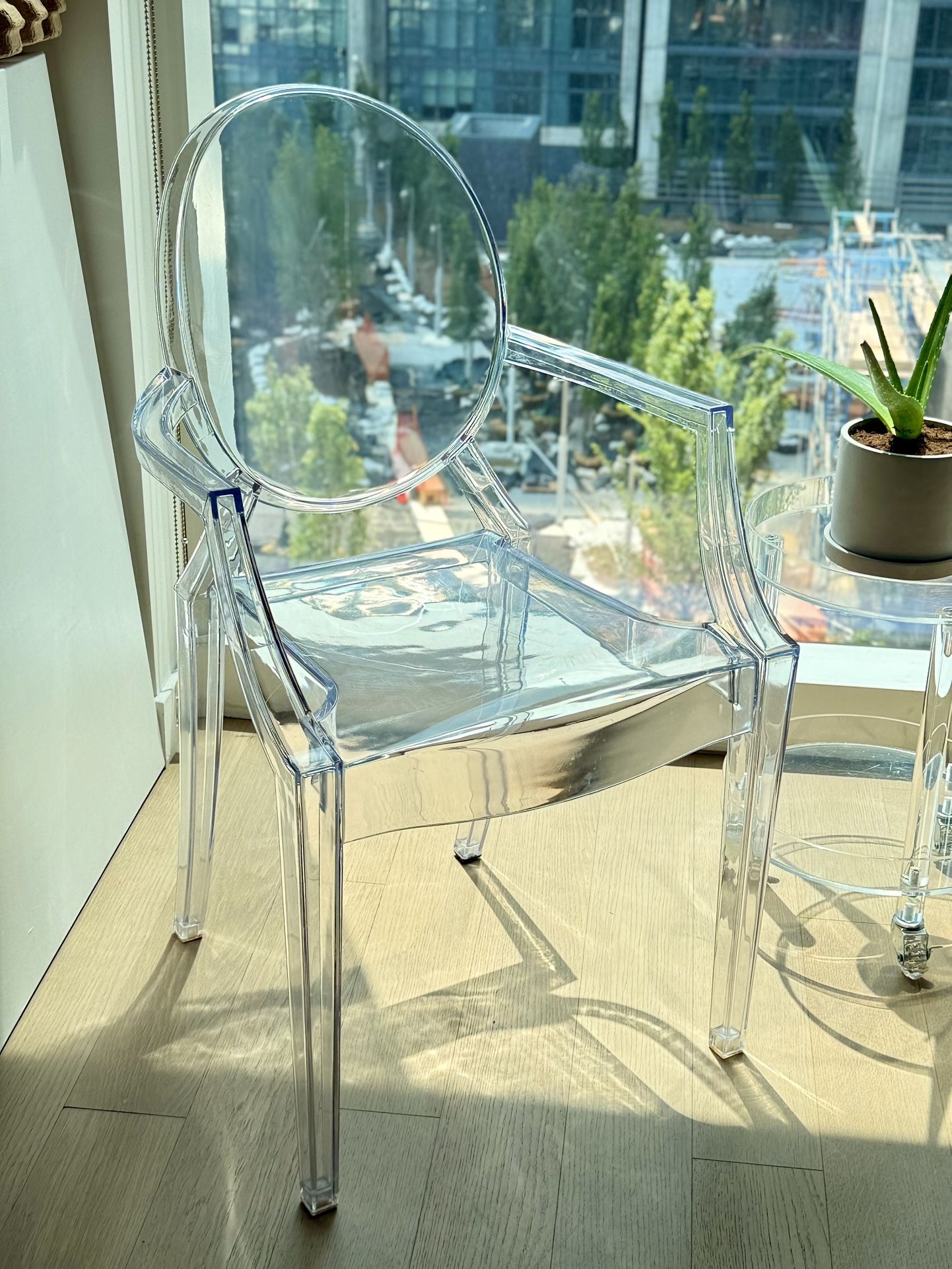 Clear Replica Ghost Chair - Modern Accent Chair