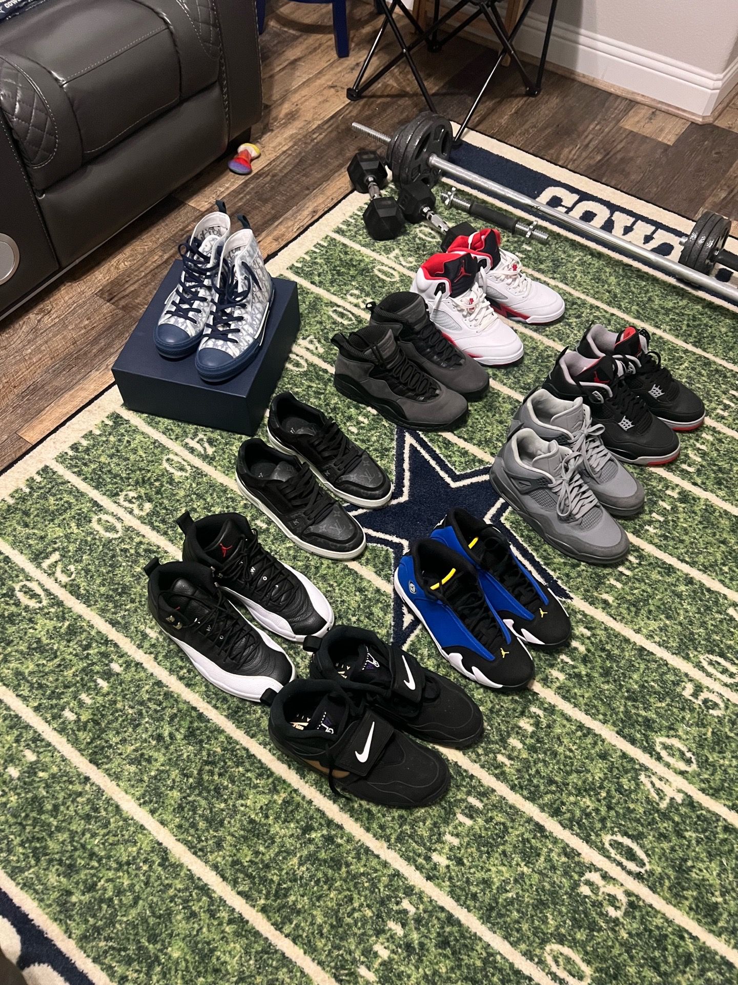 Jordan’s, Diors, LV