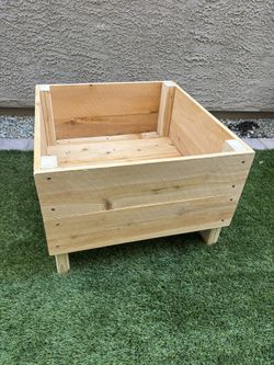 Cedar Garden Box