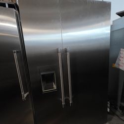 48" THERMADOR BUILT IN STAINLESS STEEL REFRIGERATOR 