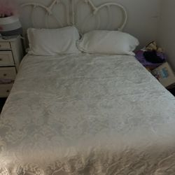 Bed Frame And Queen Mattress Free