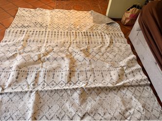 FREE White and gray  rug carpet  for living room