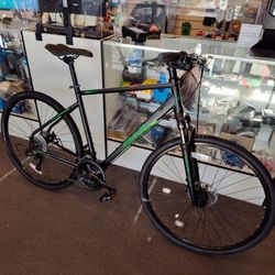 NEW 2024 21" FUJI TRAVERSE 1.7 DISC SATIN BLACK GREEN 21 SPEED DUAL SPORT HYBRID GRAVEL BIKE