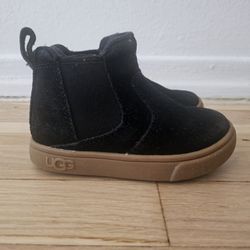 Ugg