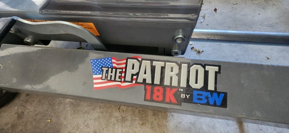 B&W PATRIOT 18K SLIDER 5TH WHEEL HITCH
