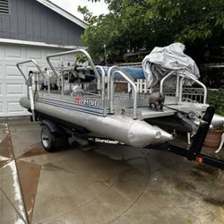 Pontoon Boat 4 Sale 