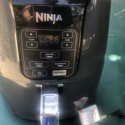 Ninja Air Fryer 4 Qt