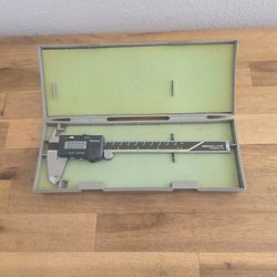 Mitutoyo 0-6in Digital Caliper