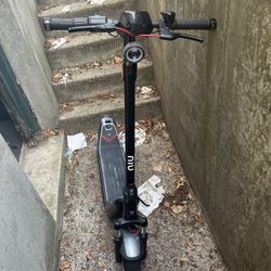 NIU KQI300x E-Scooter