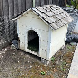Free dog house