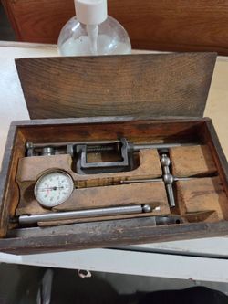 Vintage Starrett Dial Test Indicator Set