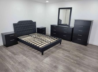 Bedroom Set - Juego de cuarto.
