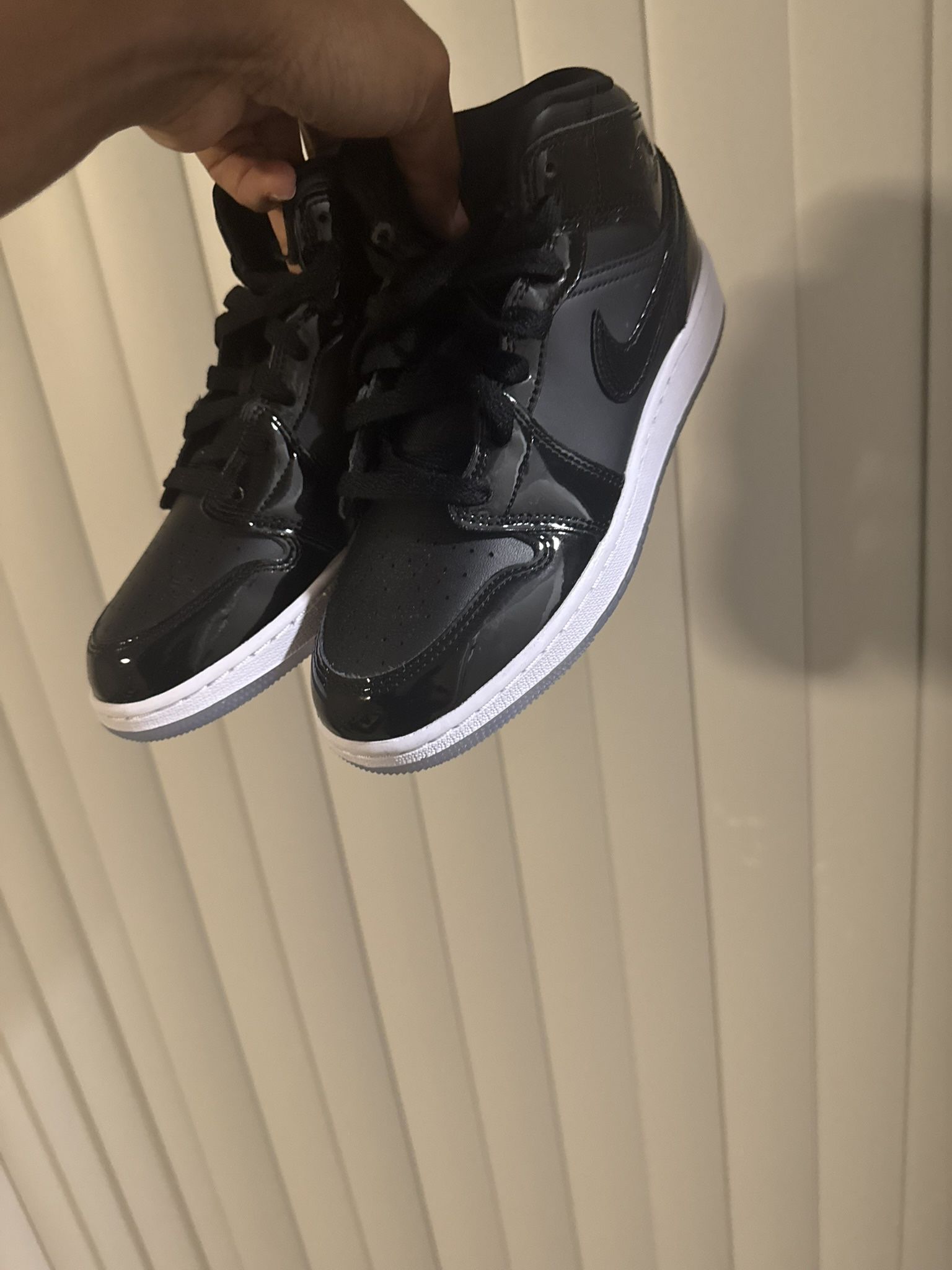 5.5 Jordan 1 Brand New 