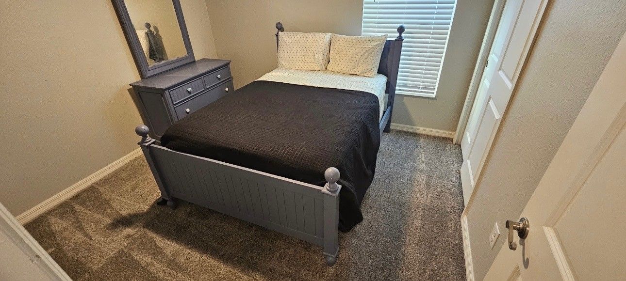 Bed And Dresser With Mirror 