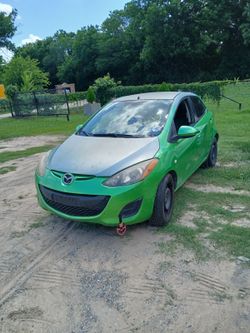 2011 Mazda2 for PARTS