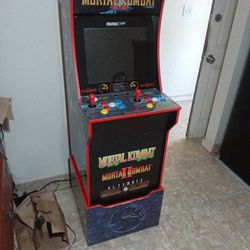 Mortal Kombat Arcade Game