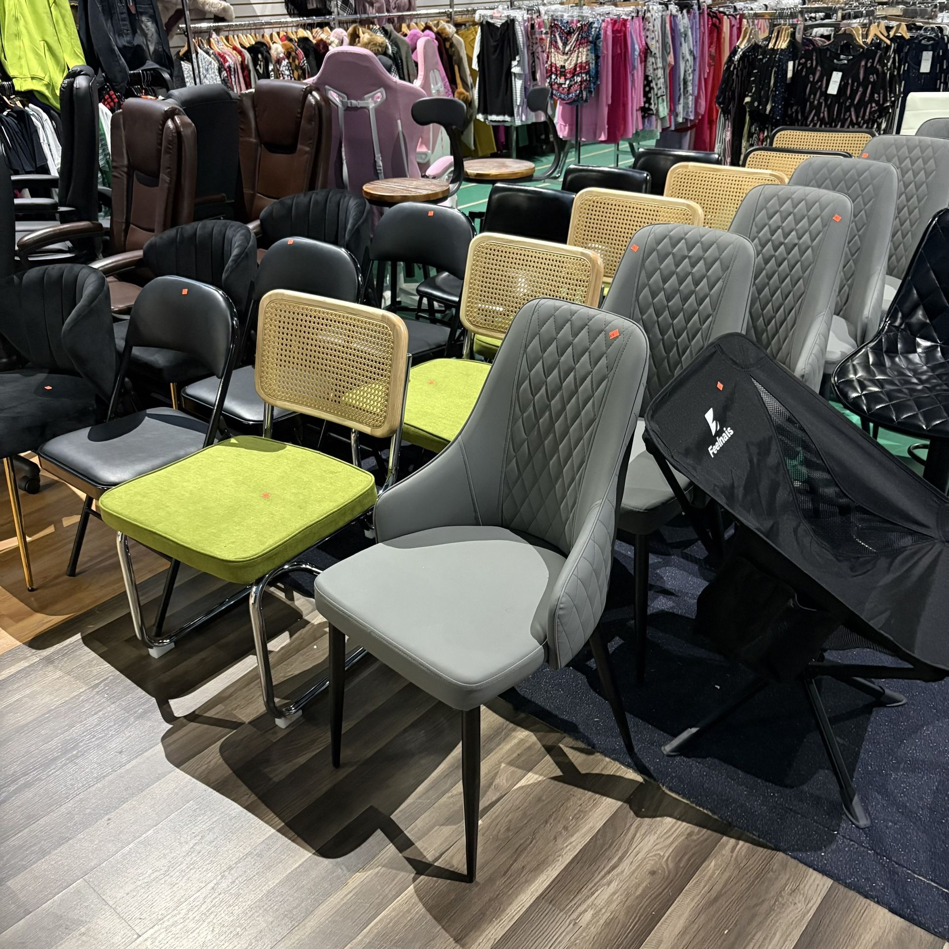 Office Chairs and Gaming Chairs