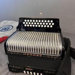 Hohner Corona 2 Classic 