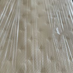 Queen Matress