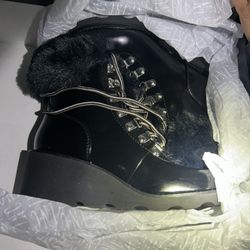Black Fur Boots 