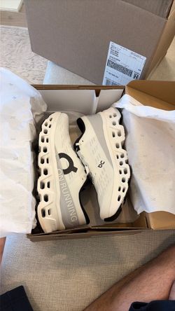 Brand New ON Cloud Monster 3 US 9 Men.