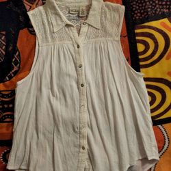 Mudd White Lace Button Top Size Large