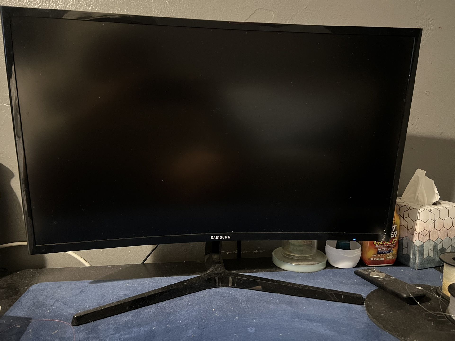 24in Curved Samsung Monitor