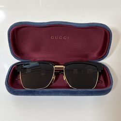 Gucci GG0603S sunglasses in excellent condition w/ case