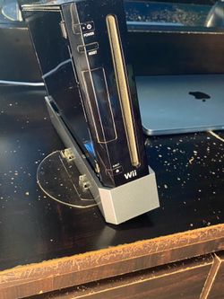Wii w plugs