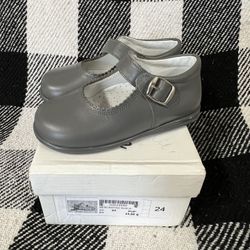 Dona carmen shop mary jane shoes