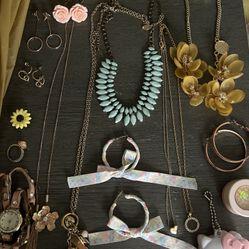$3 Jewelry Lot 