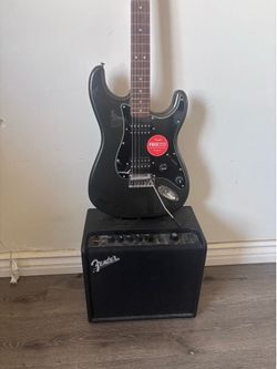 Fender Squire Stratocaster (amp included)