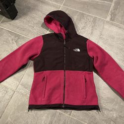 Women North Face Sweater