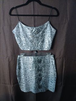 Windsor 2pc. Set