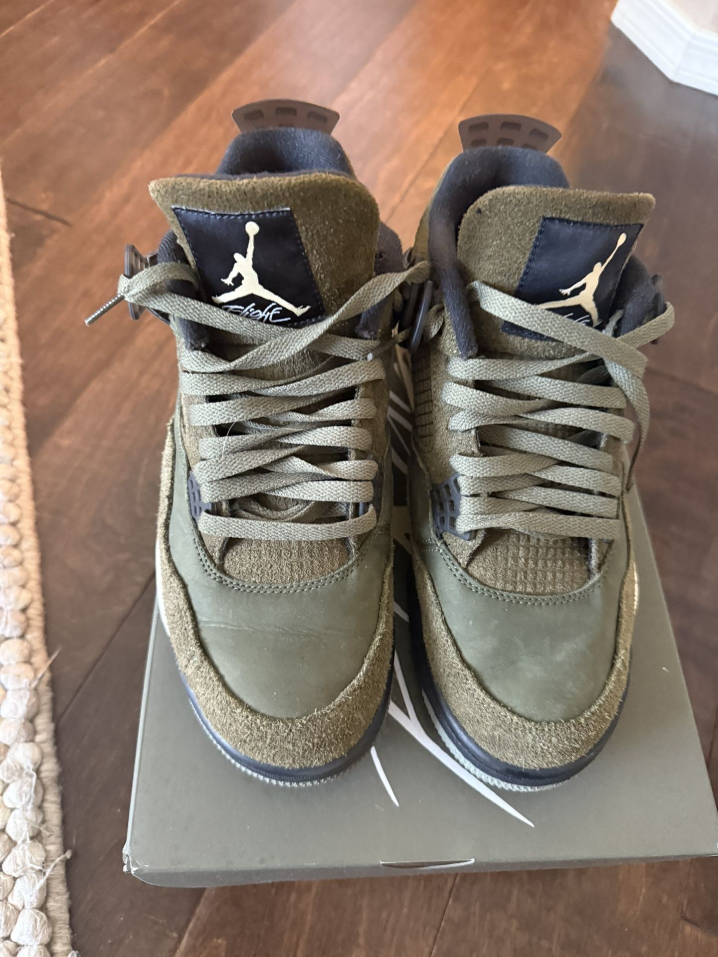 Jordan 4 Retro Craft Olive 9.5