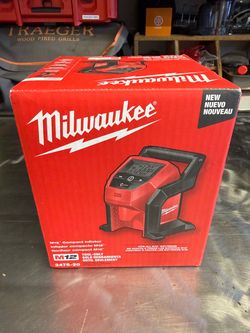 Milwaukee M12 Compact Inflator