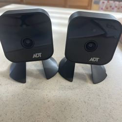 2 ADT COMMAND INDOOR HD CAMERA RC8326