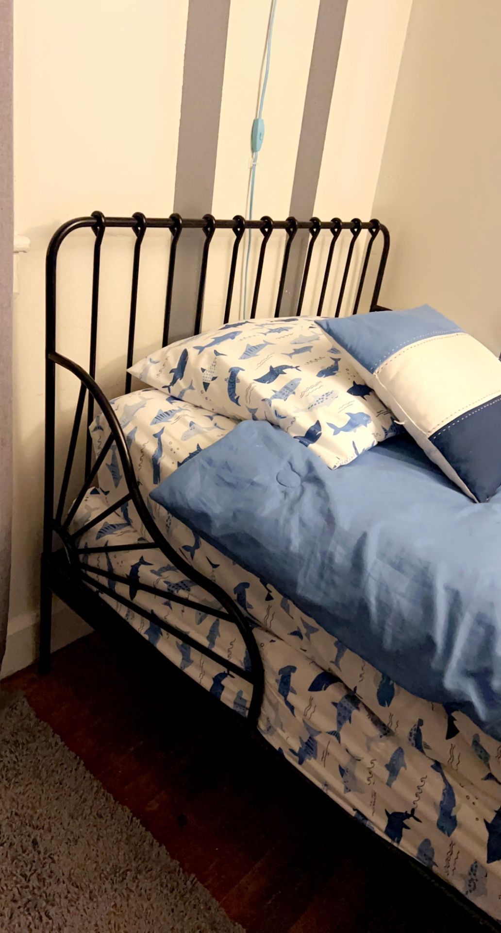 Twin Bed
