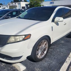 2013 Lincoln Mkt Cheap Suv!