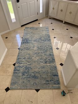 Serena & Lilly Blue Rug w Non Slip Liner