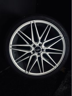 Read Description /24 inch wheels and tires