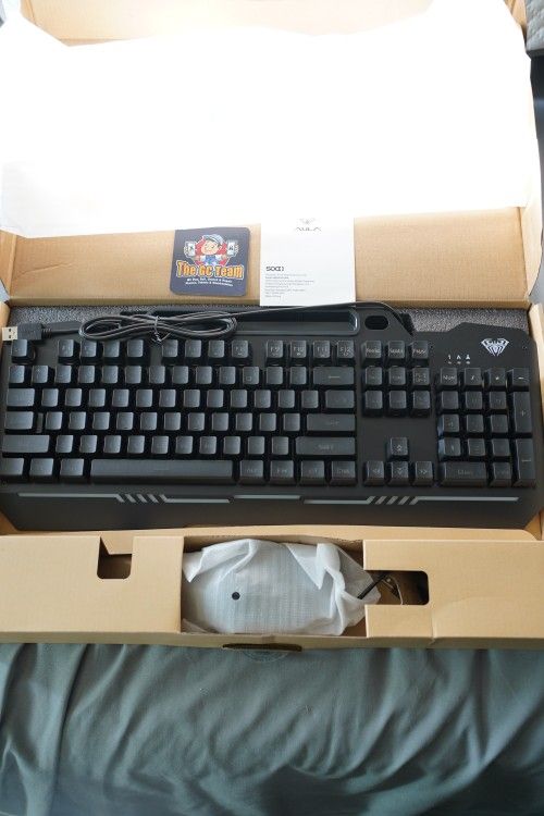 AULA Gaming Keyboard, T102 104 Keys Gaming Keyboard and Mouse Combo with RGB Backlit