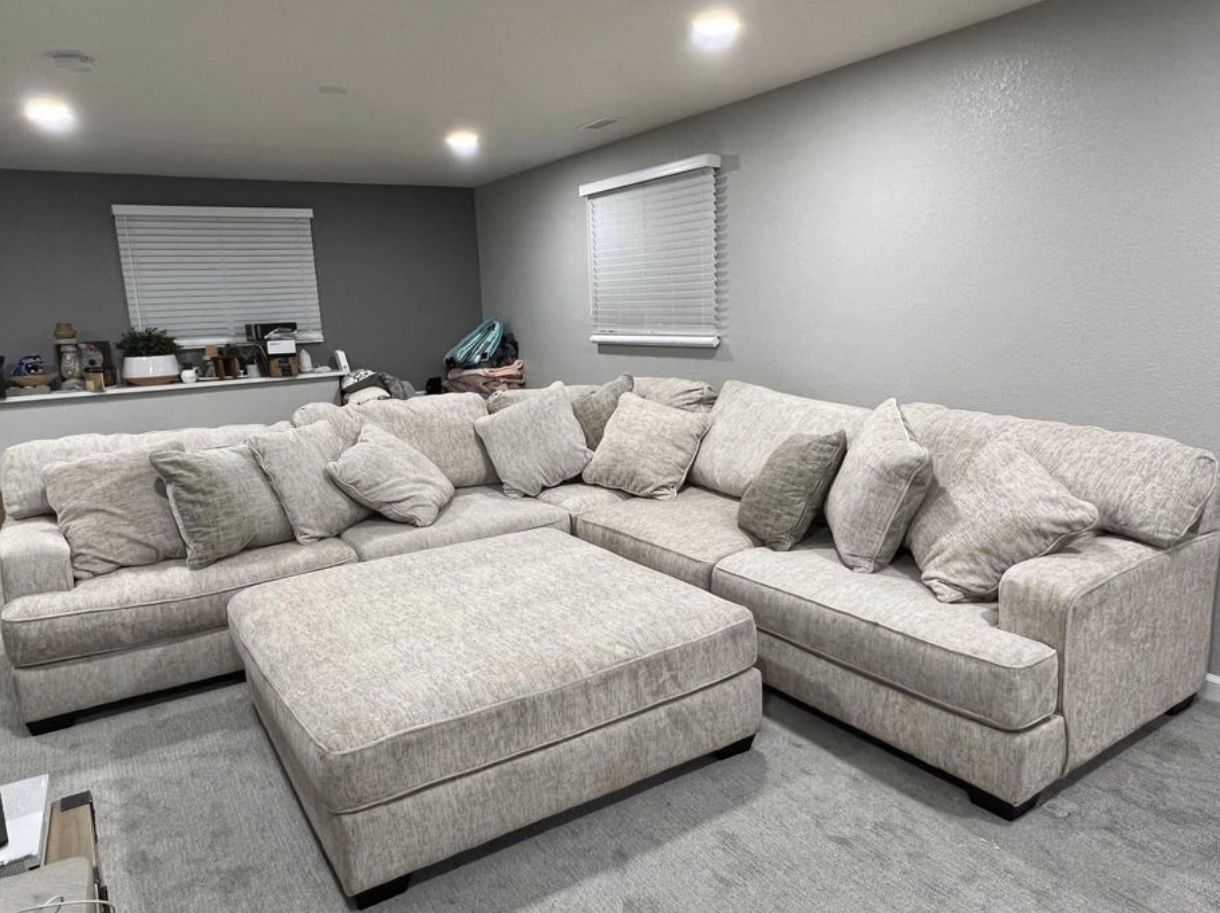 Sectional Couch for Sale in Chicago, IL OfferUp