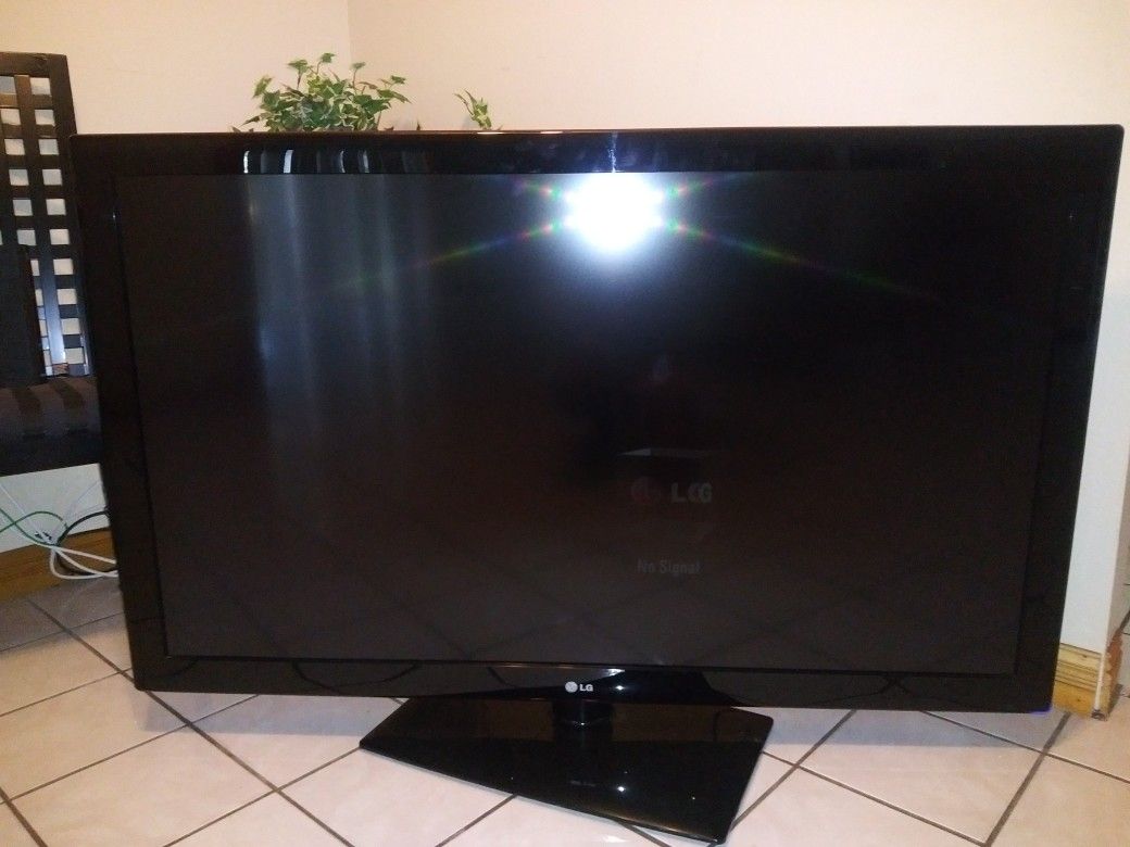 LG Flatscreen 60"