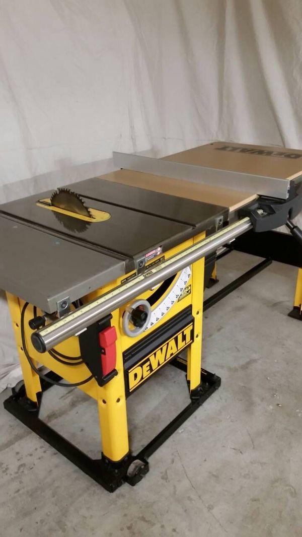 DeWalt DW746X Table Saw 10 Inch 1.75 HP 3450 RPM for Sale in Sacramento